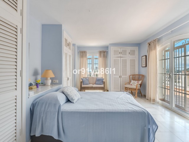 3 Soveroms Villa i Benahavís