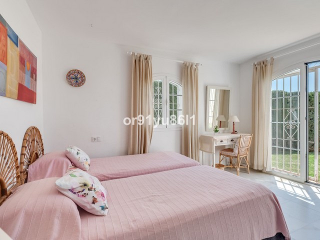 3 Soveroms Villa i Benahavís