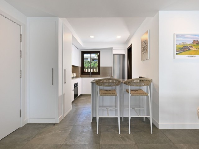 3 Sovrums Lägenhet i Estepona