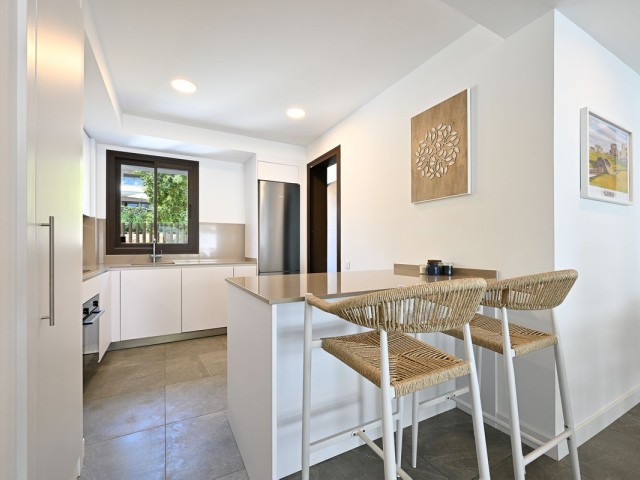 3 Sovrums Lägenhet i Estepona