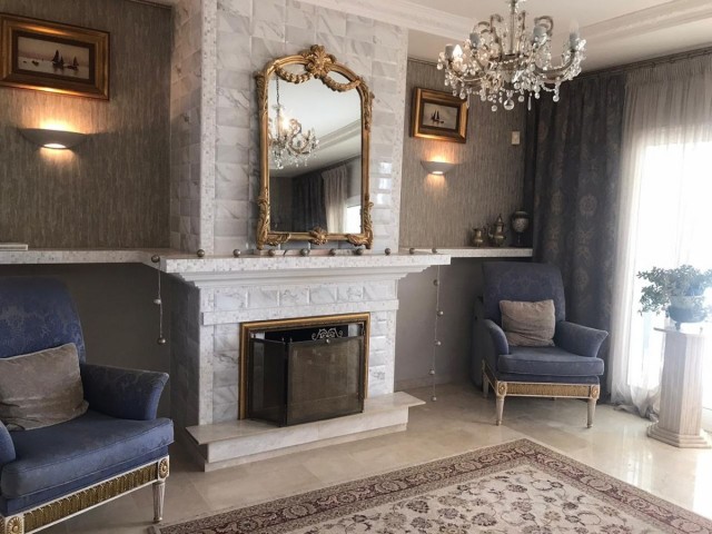 Adosado con 3 Dormitorios  en Riviera del Sol