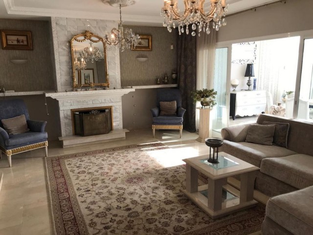 Adosado con 3 Dormitorios  en Riviera del Sol