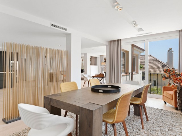 4 Bedrooms Apartment in Nueva Andalucía