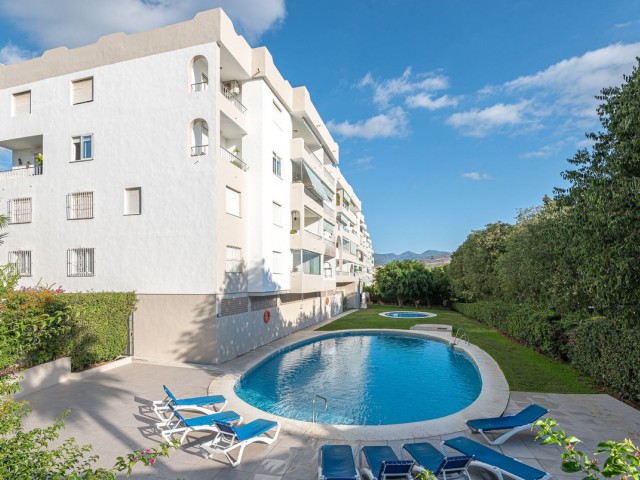 Apartamento con 4 Dormitorios  en Nueva Andalucía