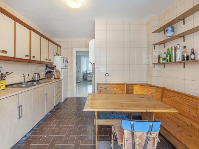 Apartamento con 4 Dormitorios  en Nueva Andalucía