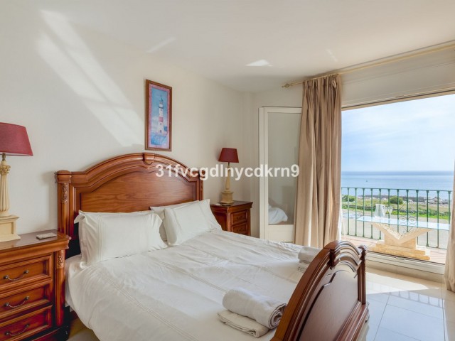 4 Makuuhuoneen Rivitalo Estepona