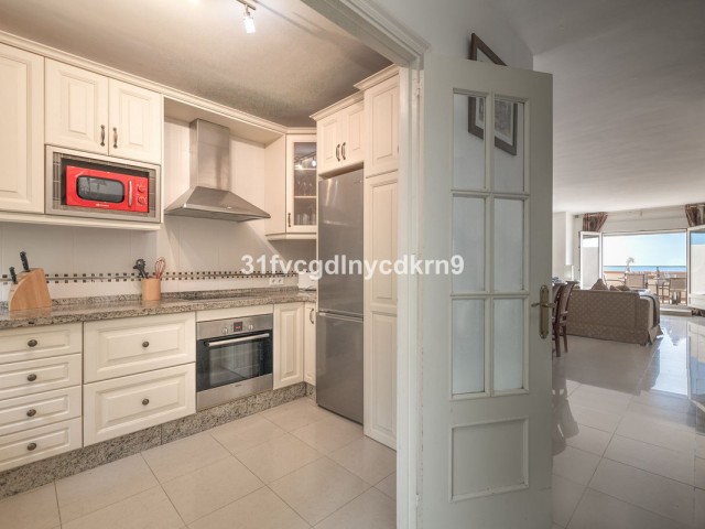 4 Makuuhuoneen Rivitalo Estepona