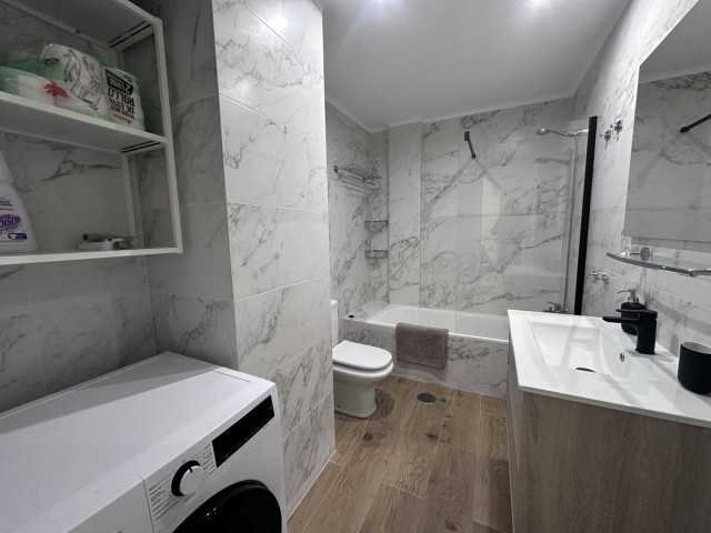 2 Bedrooms Apartment in Nueva Andalucía