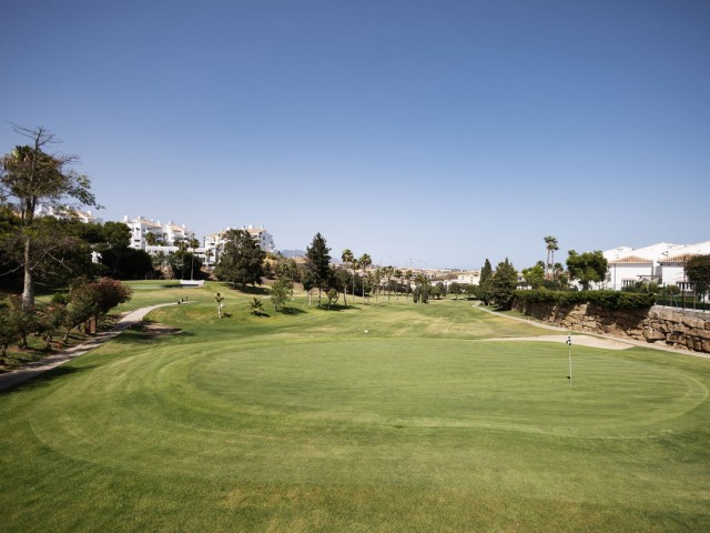 Maison mitoyenne avec 4 Chambres  à Riviera del Sol
