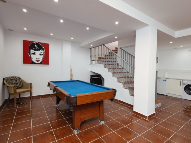 Maison mitoyenne avec 4 Chambres  à Riviera del Sol