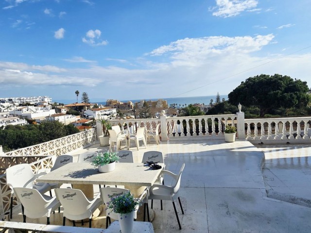 5 Bedrooms Villa in Mijas Costa