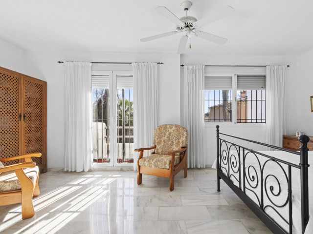 3 Makuuhuoneen Rivitalo Estepona