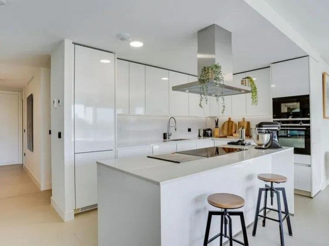 3 Sovrums Lägenhet i Estepona