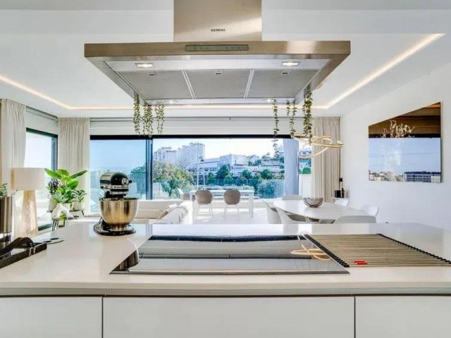 3 Sovrums Lägenhet i Estepona