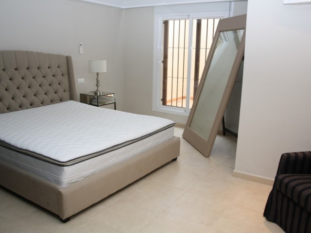 5 Bedrooms Villa in Puerto Banús