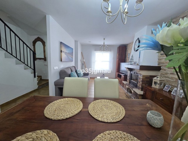 4 Schlafzimmer Reihenhaus in Cancelada