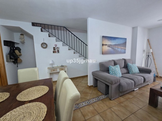 4 Schlafzimmer Reihenhaus in Cancelada