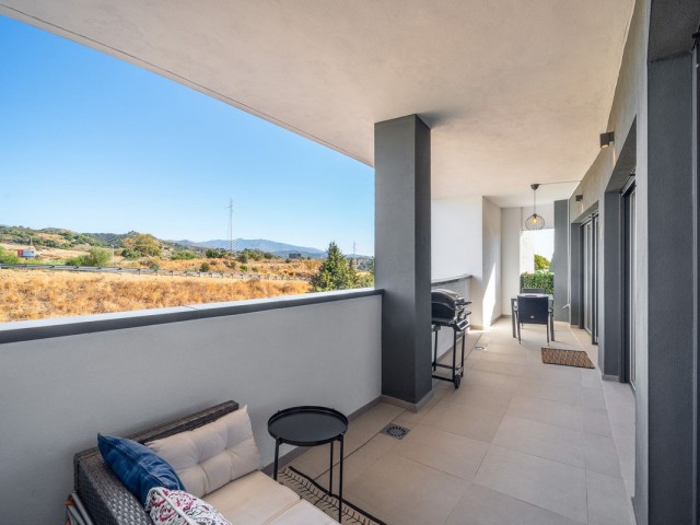 2 Bedrooms Apartment in Estepona