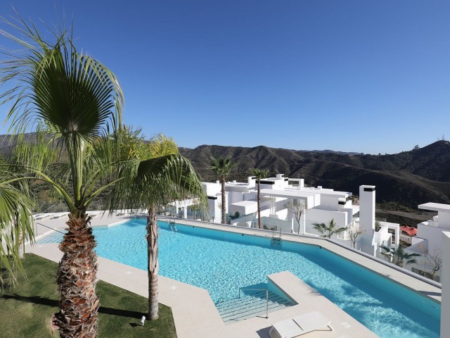 2 Schlafzimmer Apartment in Ojén