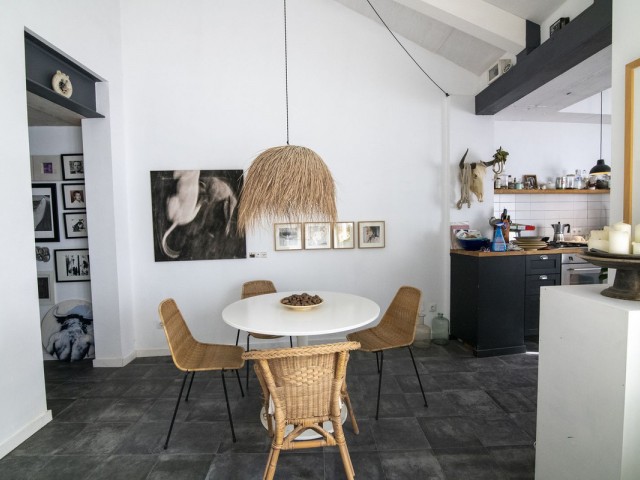 Adosado con 2 Dormitorios  en Estepona