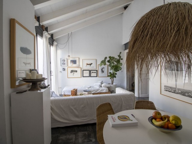 Adosado con 2 Dormitorios  en Estepona