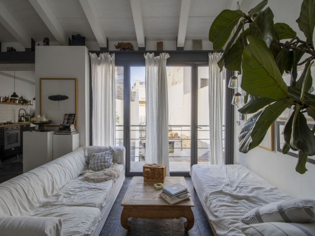 Adosado con 2 Dormitorios  en Estepona