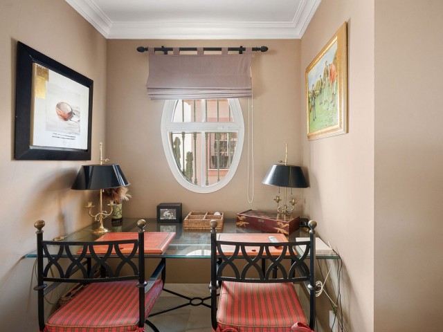 2 Soveroms Leilighet i Benahavís