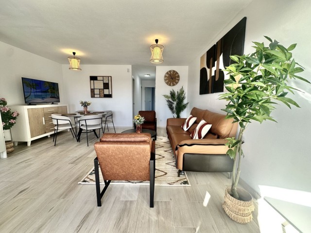 2 Bedrooms Apartment in Calahonda