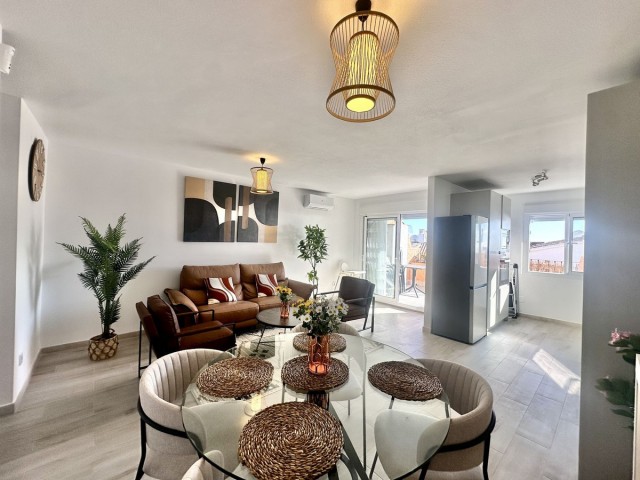 2 Bedrooms Apartment in Calahonda