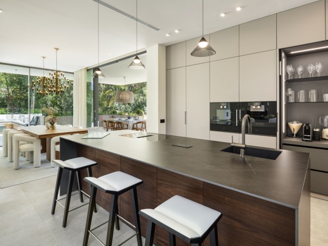 5 Makuuhuoneen Huvila Nueva Andalucía