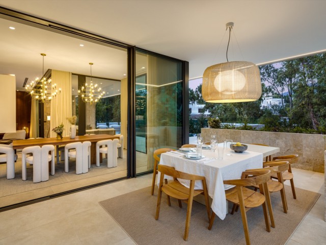 5 Makuuhuoneen Huvila Nueva Andalucía