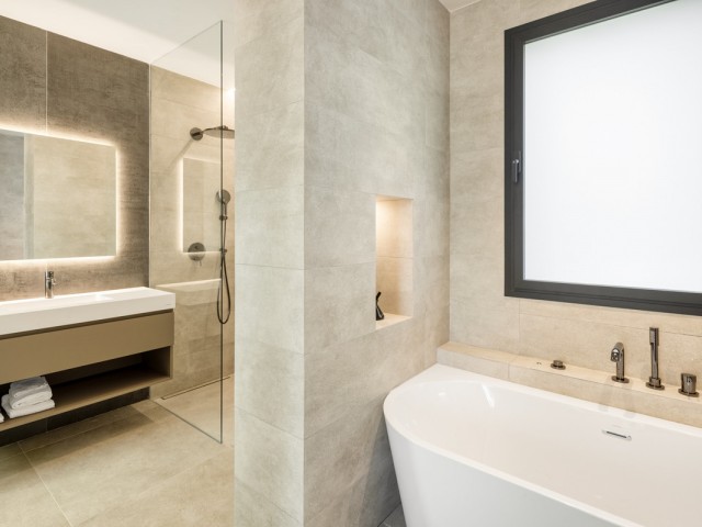 5 Makuuhuoneen Huvila Nueva Andalucía