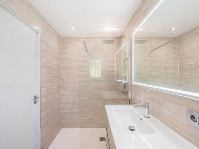 3 Bedrooms Townhouse in Los Boliches