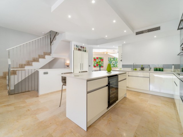 4 Schlafzimmer Villa in Costabella