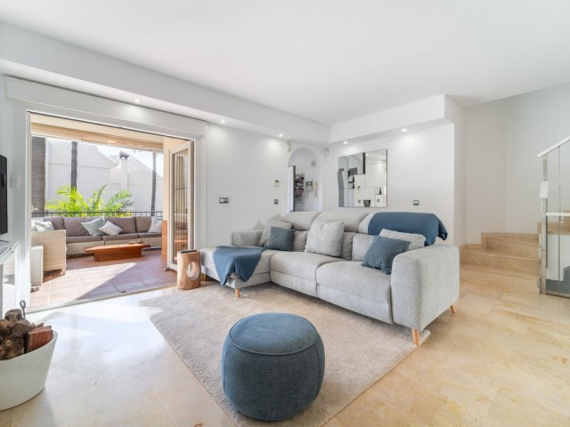 4 Schlafzimmer Villa in Costabella