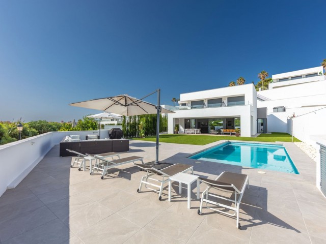 Villa La Duquesa - R5287693