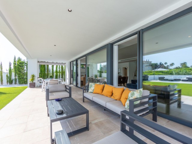 4 Schlafzimmer Villa in La Duquesa