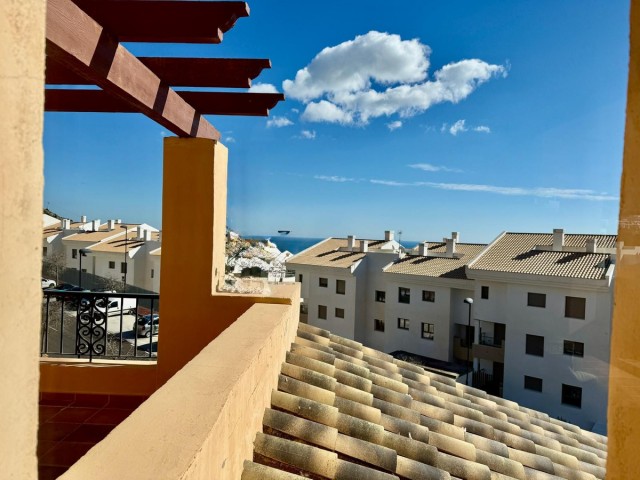 4 Bedrooms Apartment in Benalmadena