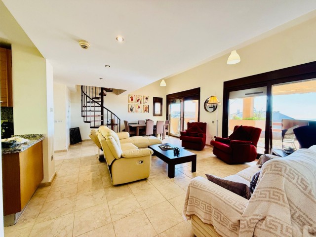 4 Bedrooms Apartment in Benalmadena