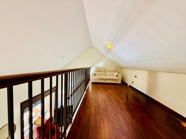 4 Bedrooms Apartment in Benalmadena