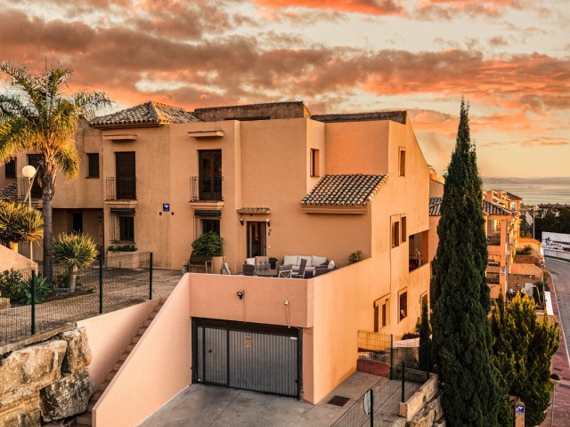 Huvila Riviera del Sol - R5288242