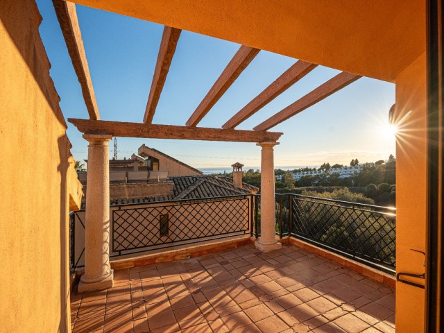 Villa con 4 Dormitorios  en Riviera del Sol