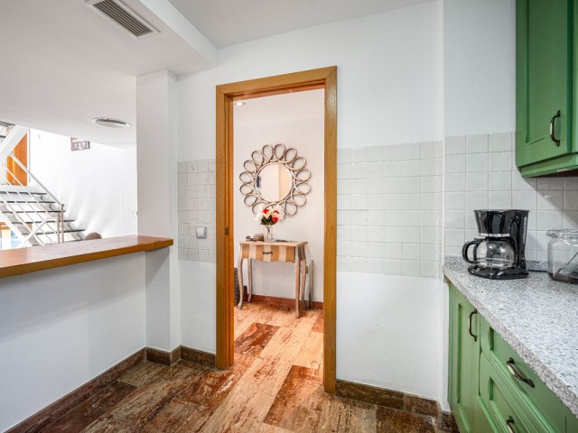 Villa con 4 Dormitorios  en Riviera del Sol