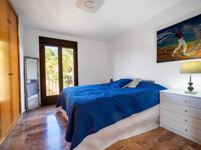 Villa con 4 Dormitorios  en Riviera del Sol