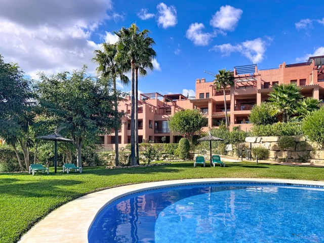 Apartamento con 2 Dormitorios  en Manilva