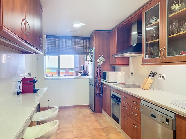 Apartamento con 2 Dormitorios  en Manilva