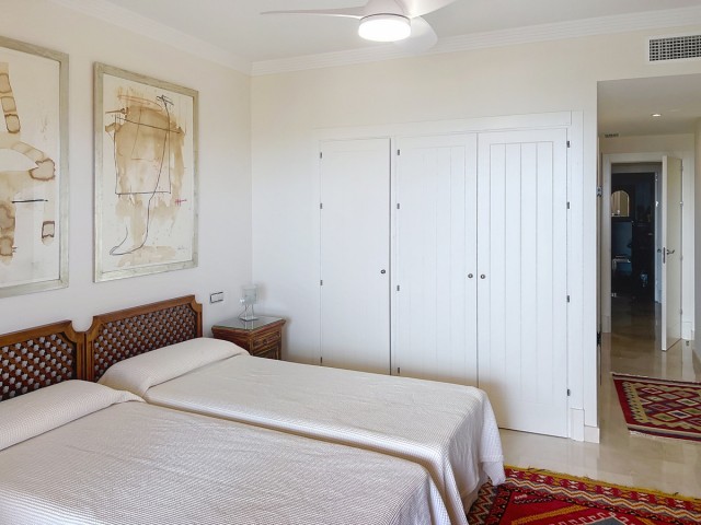 Apartamento con 2 Dormitorios  en Manilva