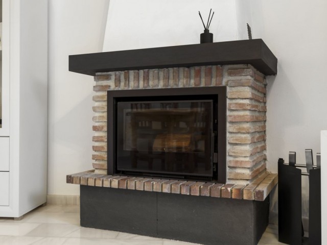 2 Bedrooms Townhouse in Bel Air