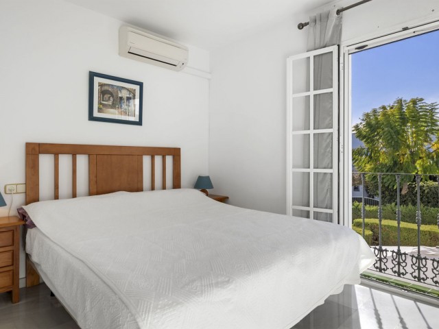 Maison mitoyenne avec 2 Chambres  à Bel Air
