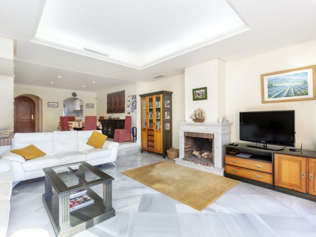 3 Schlafzimmer Reihenhaus in Nueva Andalucía